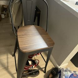 Bar stool 