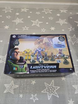 Disney. Pixar lightyear story figure set