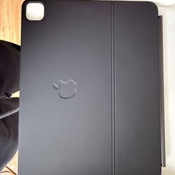 iPad Magic Keyboard 13in