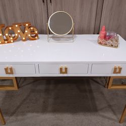 ❤️BONITO  VANITY  BLANCO CON ORO.  ❤️ BEAUTIFUL  VANITY  WHITE WITH  GOLD. 