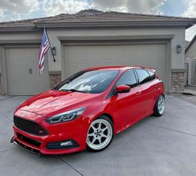 2017 Ford Focus ST