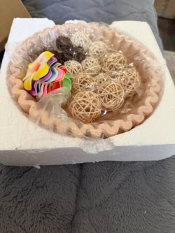 Decorative Bowl with Rattan Balls Set