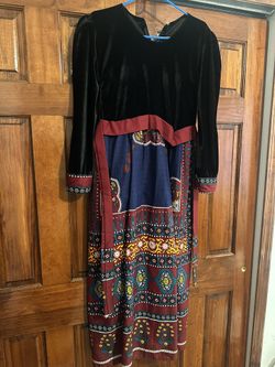 Yemeni Style Velvet Dress
