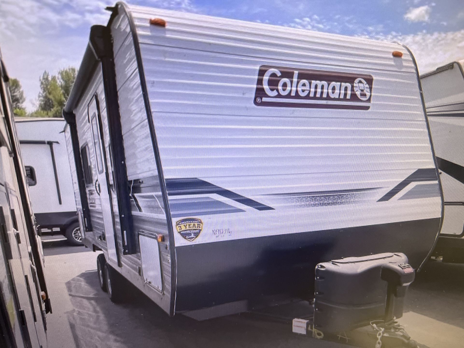2022 COKEMAN LANTERN 214BHWE