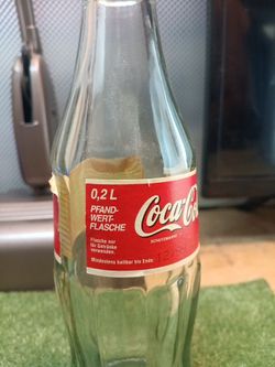 Coca Cola bottle paper label Switzerland 1983 clear glass no cap. (12)