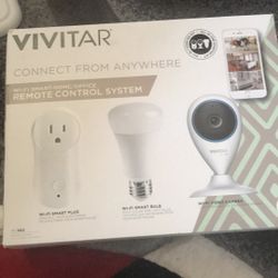 VIVITAR Automation Starter Kit IPC-560- WI-FI SMART HOME/OFFICE REMOTE CONTROL Missing Wi-Fi smart plug