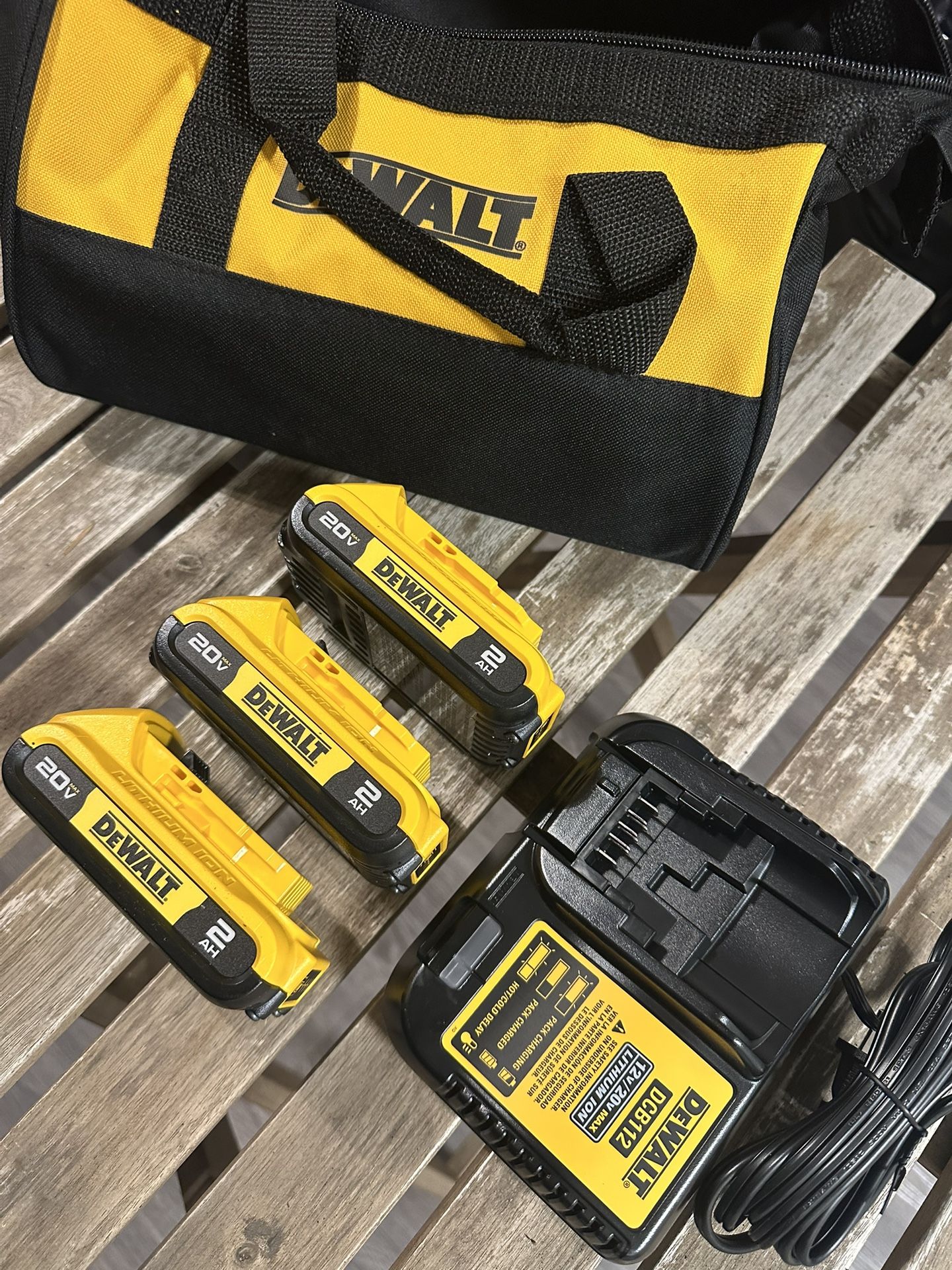 Dewalt set 3 battery charger and bag Brand New