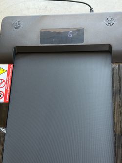 New Foldable Treadmill – Excellent Condition