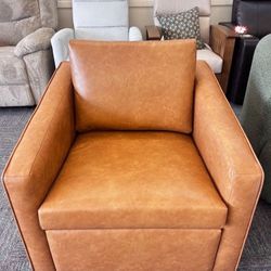 Swivel Accent Chair – Camel Faux Leather Style & Comfort! 🧡 | Brand New
