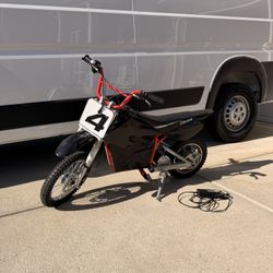 Razor Dirt Bike 