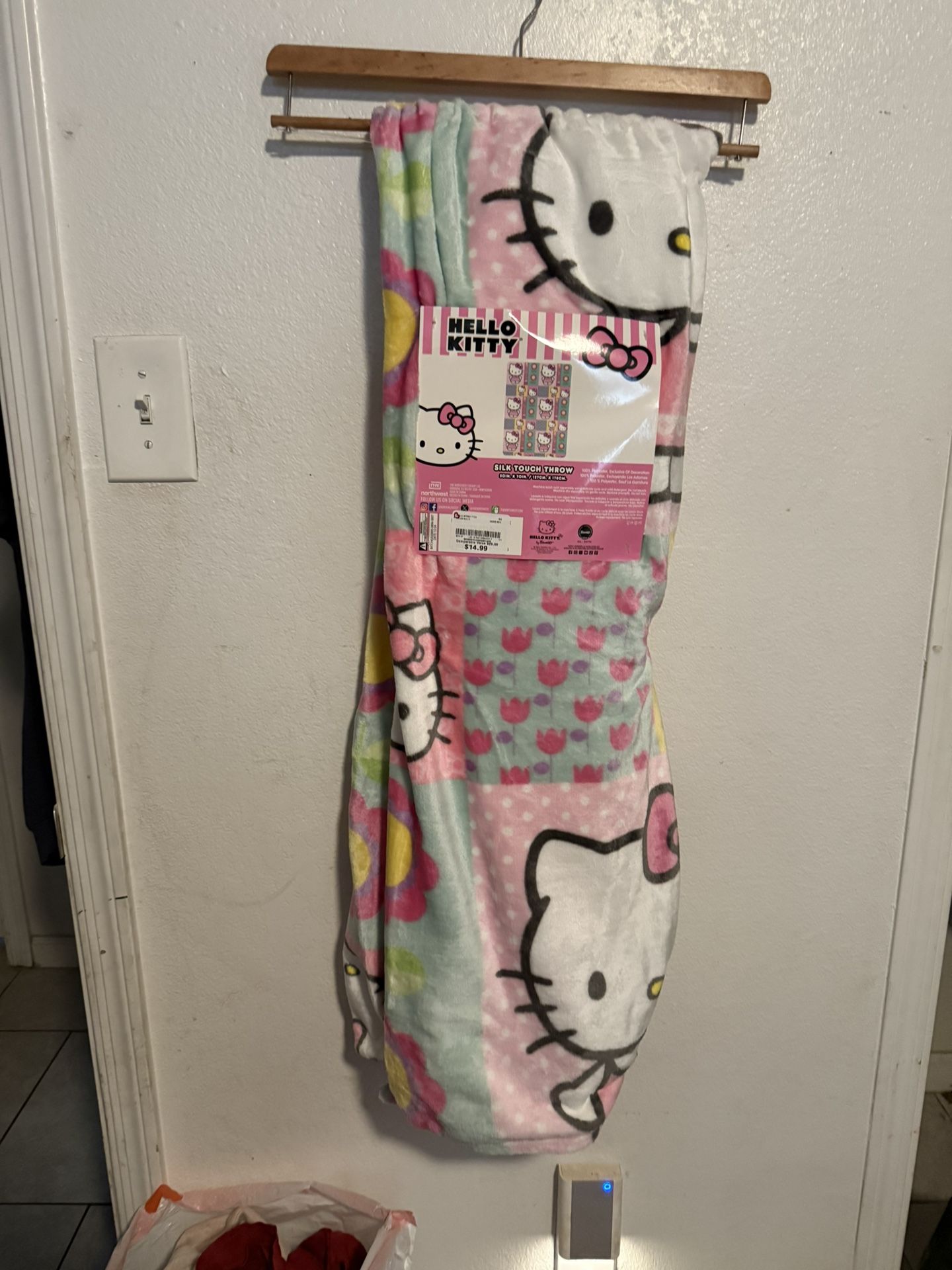 Hello Kitty spring blanket