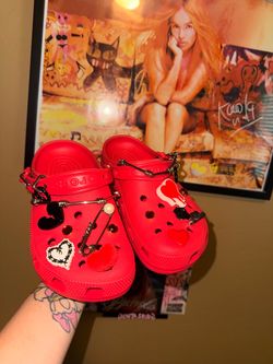 Karol G crocs