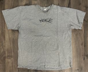 Vintage Nike T-shirt Y2K 2000s XXL Swoosh Y2K Faded distressed graffiti grey