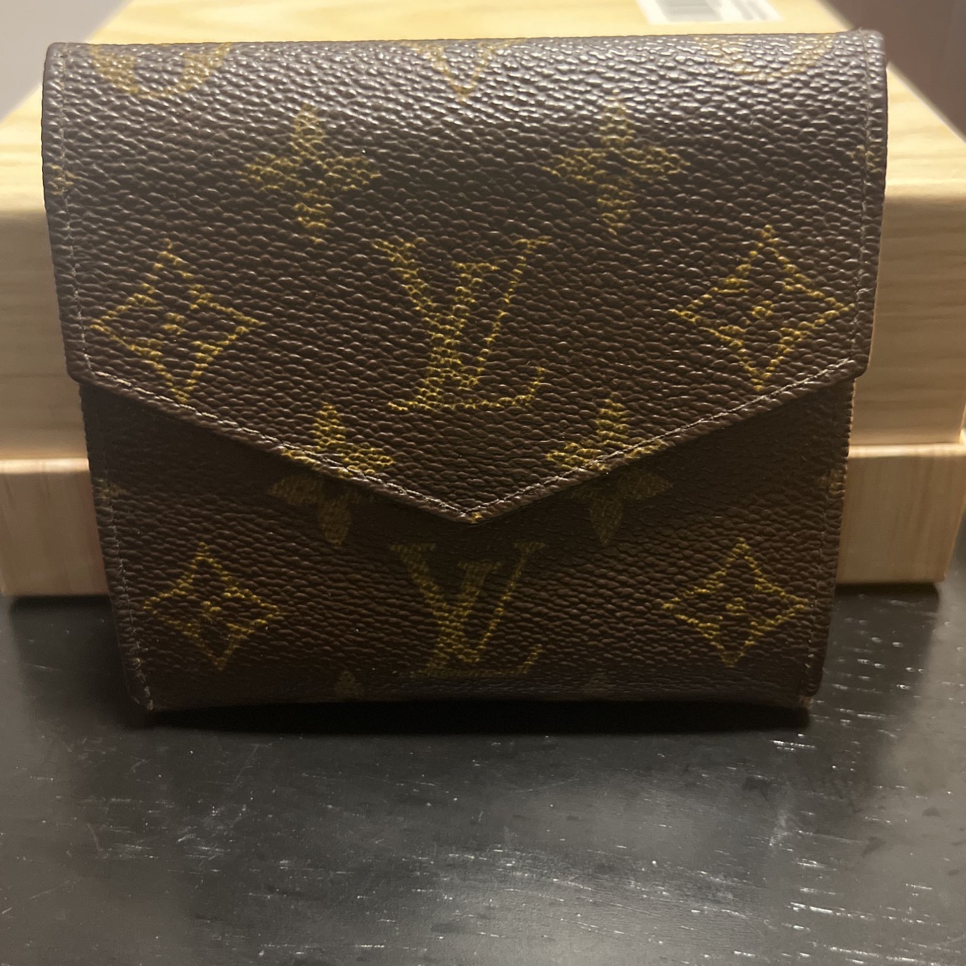 LV Wallet for Sale in San Francisco, CA - OfferUp