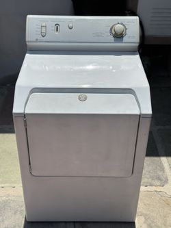 Maytag Large Capacity Front Load Dryer - Excellent Condition!