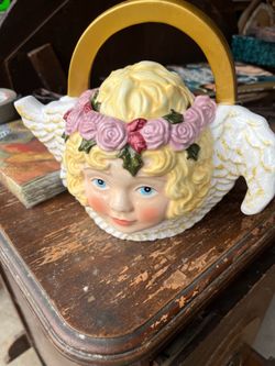 Tea pot