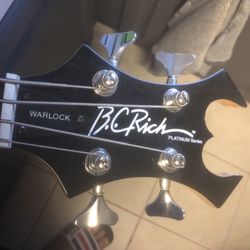 https://offerup.com/redirect/?o=Qi5DLlJJQ0g= Warlock Platinum Series 4-string Bass Guitar