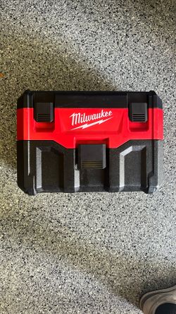 Milwaukee Vacuum