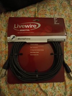 Livewire essential 25 ft microphone cable brand new