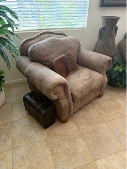 Flexsteel Top-Grain Leather Sofa, Loveseat & Chair Set – Excellent Condition