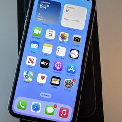 FACTORY UNLOCKED iPhone 11 64GB 
