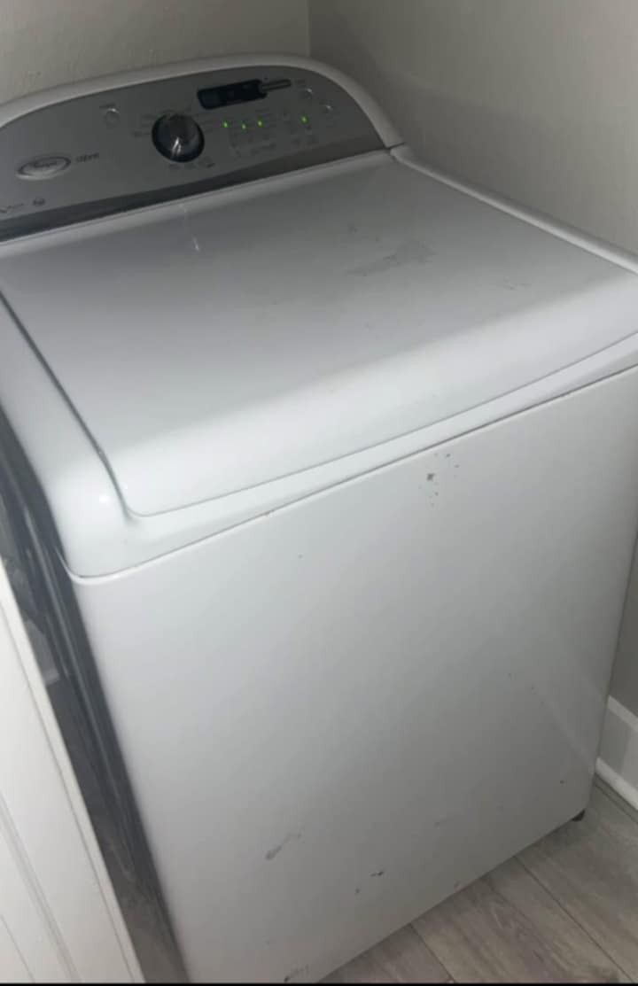 Whirlpool Cabrio Washer and Dryer Set
