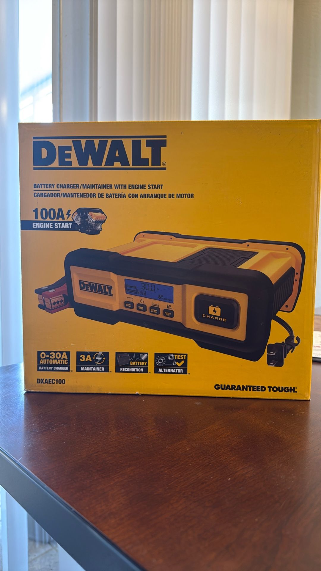 DeWalt Bench Battery Charger With 100A Engine Start