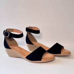 Dr. Scholl's Black Ankle-Strap Wedge Sandals with Tan Wedge Size 7