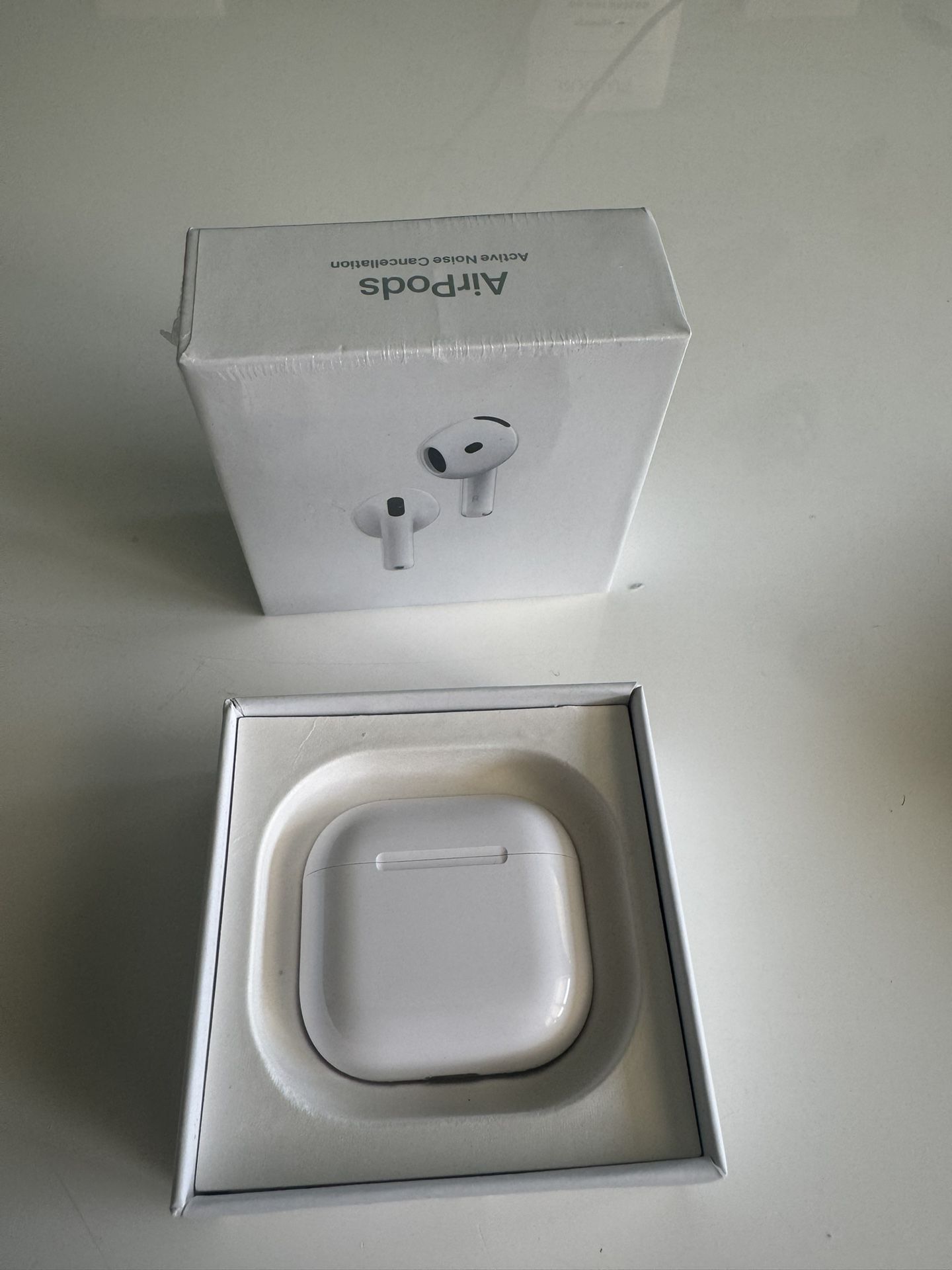 AirPods (4th Generation)