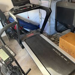 Sole F80 Treadmill