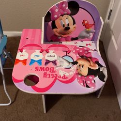 Minnie Mouse Study Desk 