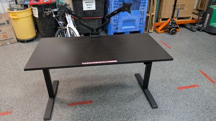 Black Height-Adjustable Standing Desk 60x30