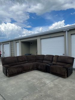Manual recliner sectional couch