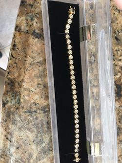 2 carat 14 kt gold tennis bracelet