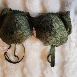 32 D VICTORIA SECRET BRA 