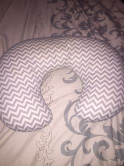 Boppy pillow