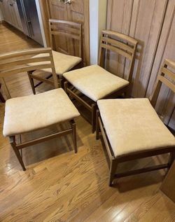 Set Of 4 Mid Century Danish Teak Dining Chairs