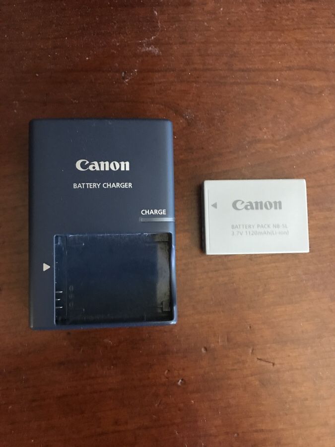 Canon powershot SD800 IS battery + charger