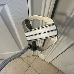 Odyssey Divine Line Marxman putter. 31 Inches Long.