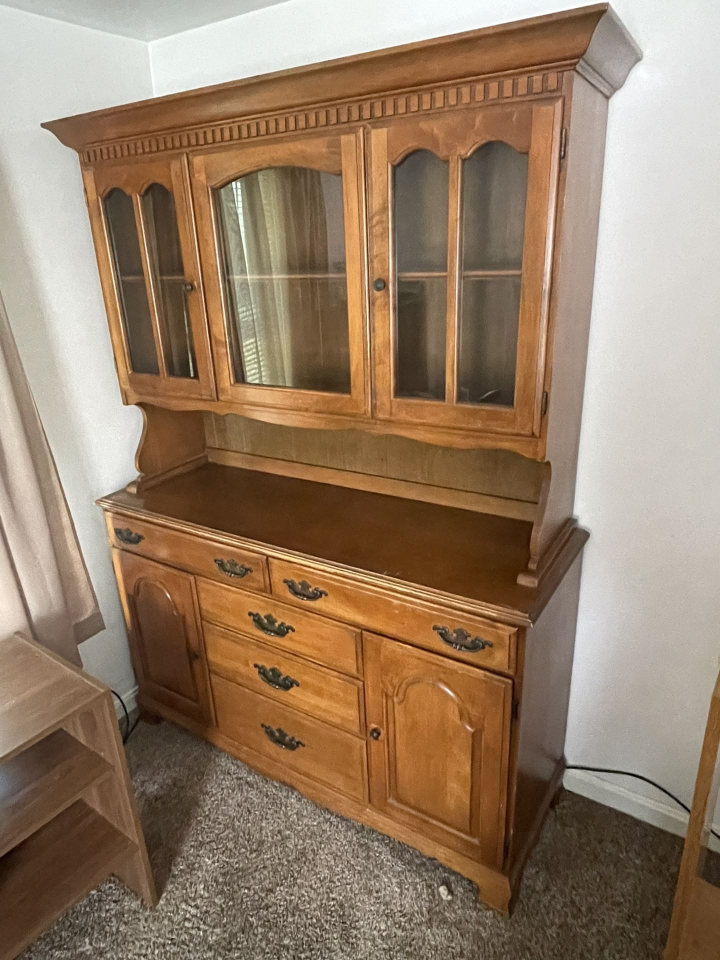 ARMOIRE GLASSWARE CABINETS