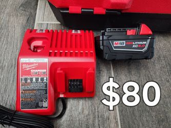 MILWAUKEE M18 BATTERY 5.0 & CHARGER