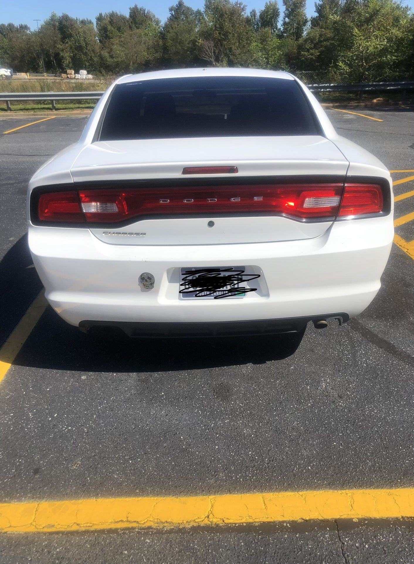 2014 white dodger 5.7 hemi police 179486 miles
