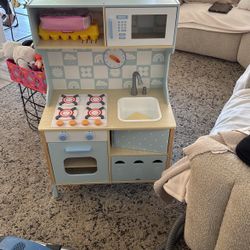 Play Kitchen