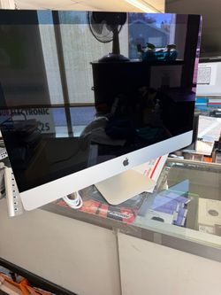 Apple iMac 27” Retina 5K Desktop – 3.3GHz 6-Core i5 – 8GB RAM – 512GB