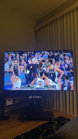 Samsung 58”  4K Crystal UHD Smart TV with remote
