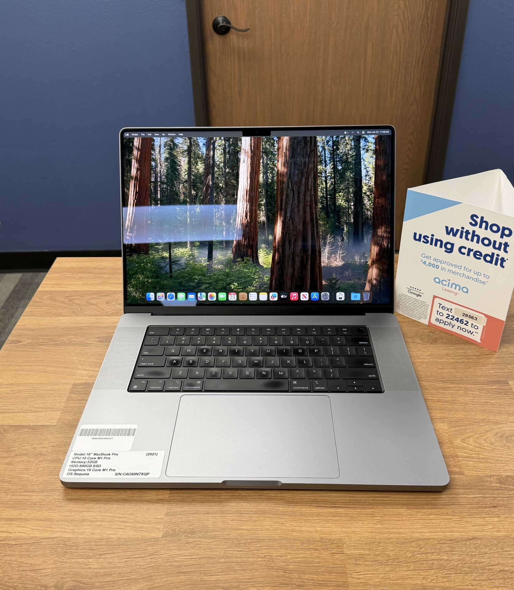 16" MacBook Pro M1 Pro 10 Core CPU*32GB RAM*500GB SSD