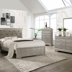 HOT! 70%  SALE! Queen Size Bedroom Set