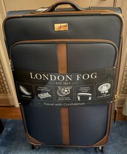 London Fog 29 in Expandable Softside Spinner