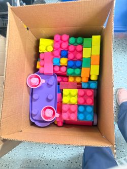 Mega blocks