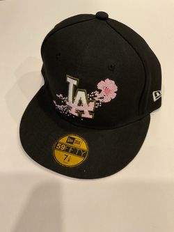 New Era La Dodgers 59fifty  Black with pink Flower fitted hat 7 1/8 $ 30
